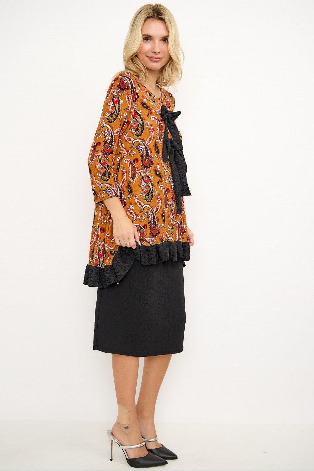 The Bow and Bloom Tunic